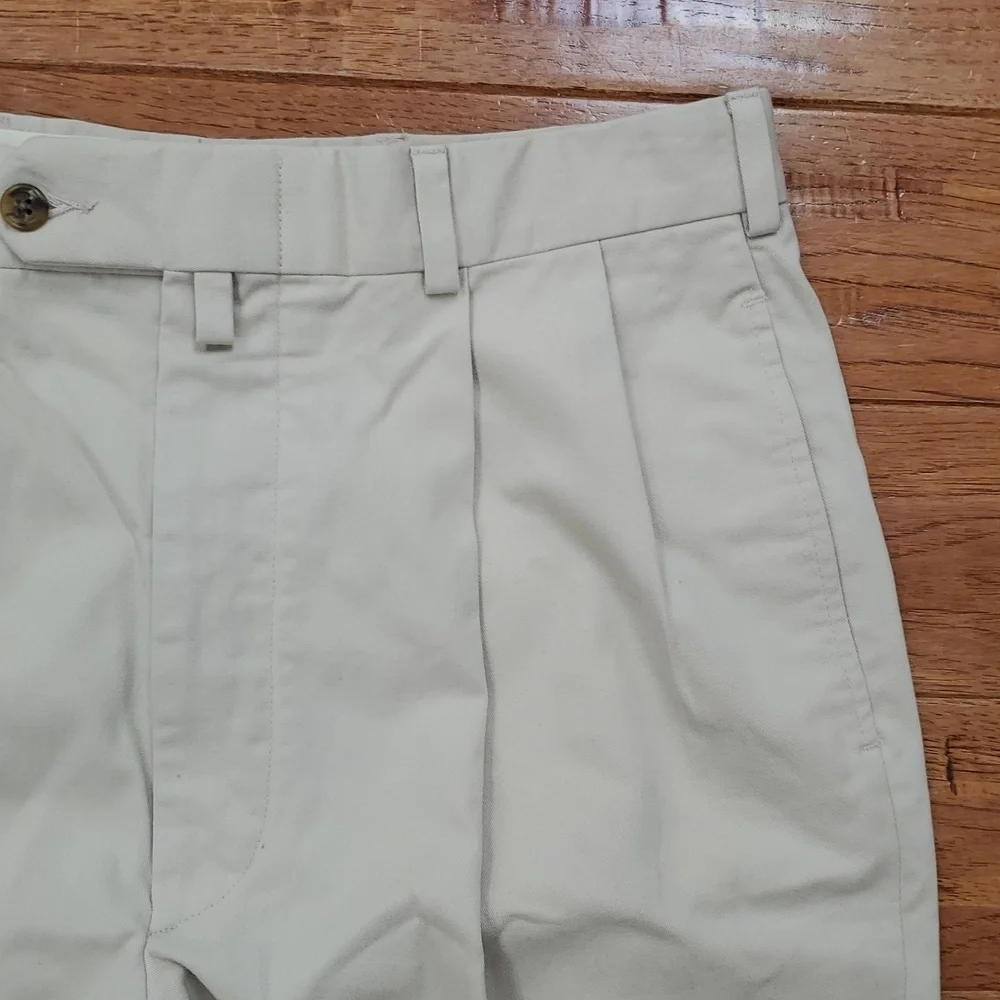 Tommy Hilfiger Vintage Pleathed Front Khaki Pants